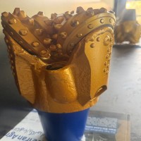 مته های حفاری سه مخروطه-Rock Bit 8 3/8- FJ537G- IADC 537- Feilong